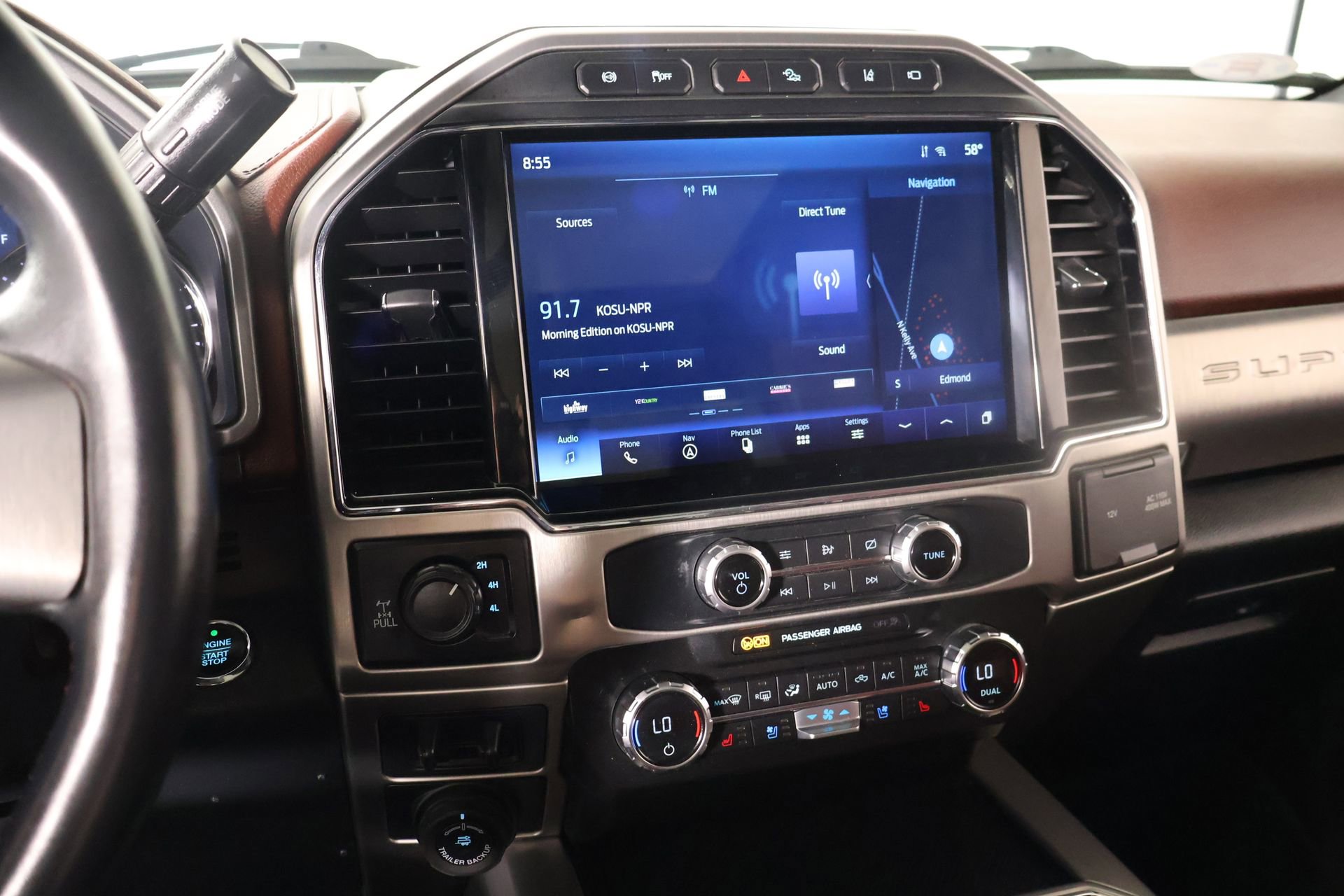 Used 2022 Ford F250 Platinum w/ Tremor Off-Road Package AWD/4WD image 5