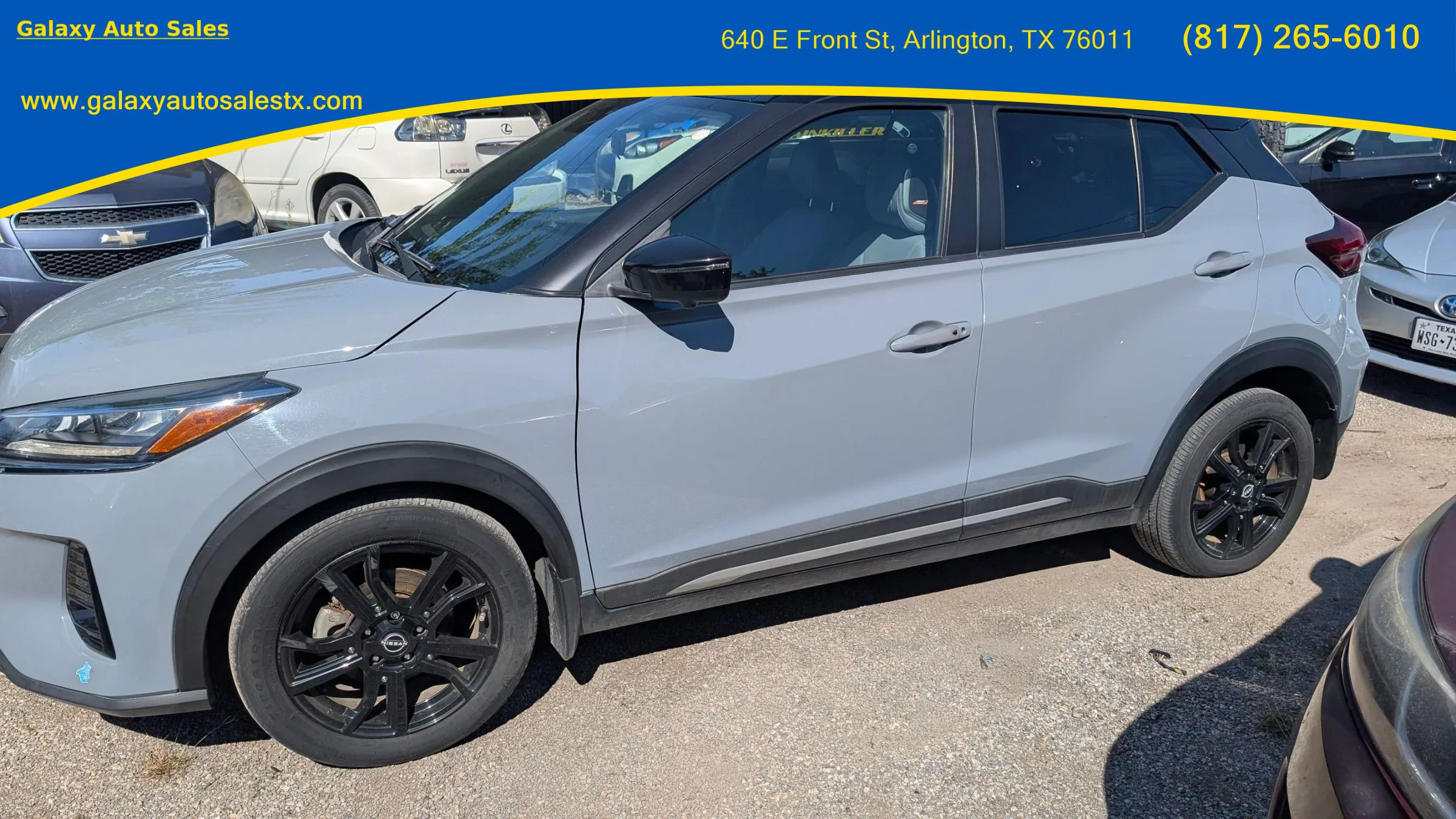 Used 2023 Nissan Kicks SR w/ SR Premium Package FWD image 2