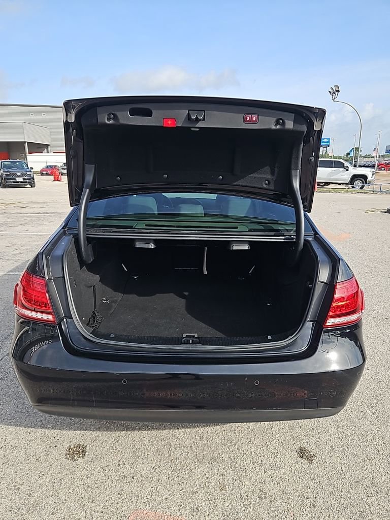 Used 2016 Mercedes-Benz E 350 Sedan image 26