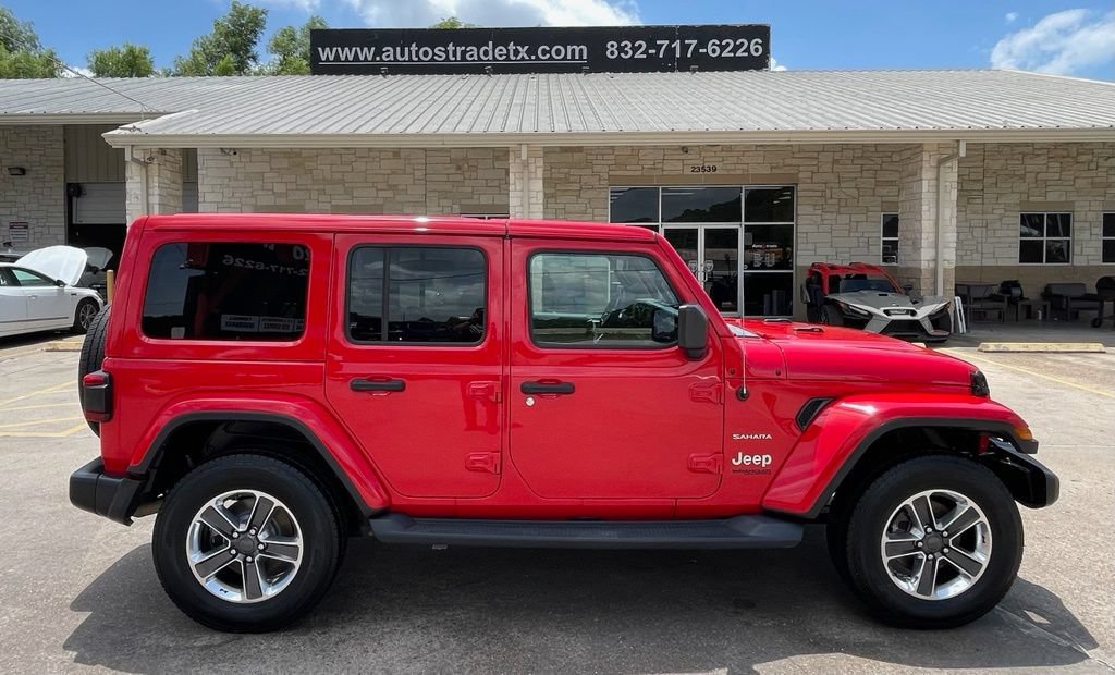 Used 2019 Jeep Wrangler Unlimited Sahara AWD/4WD image 5
