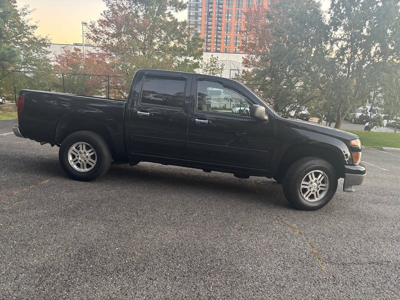 Used 2012 Chevrolet Colorado LT AWD/4WD image 5