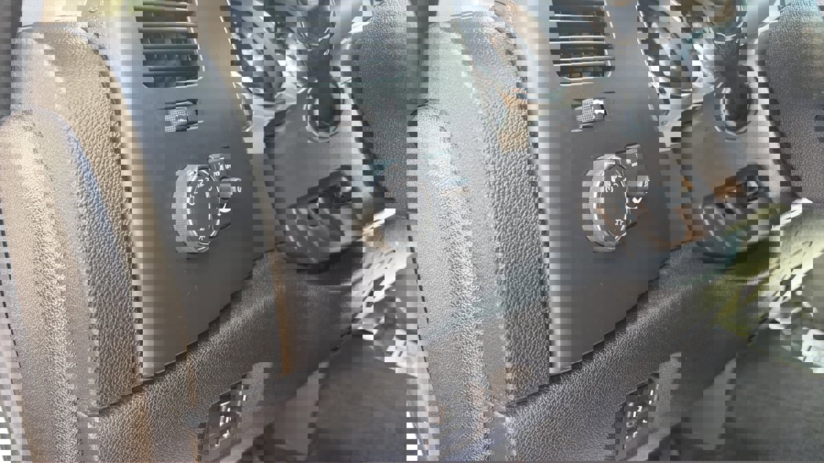 Used 2012 Chevrolet Silverado 2500 LT w/ Snow Plow Prep Package image 13