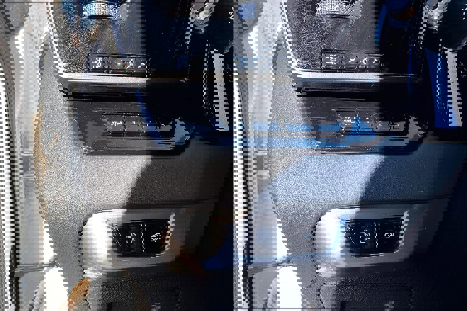 Used 2024 Lexus RX 500h F Sport w/ Convenience Package image 34