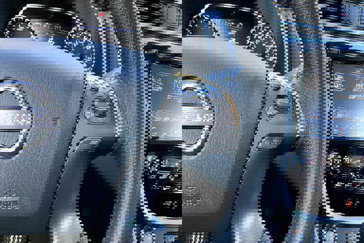 Used 2024 Nissan Murano SV w/ SV Midnight Edition Package image 23