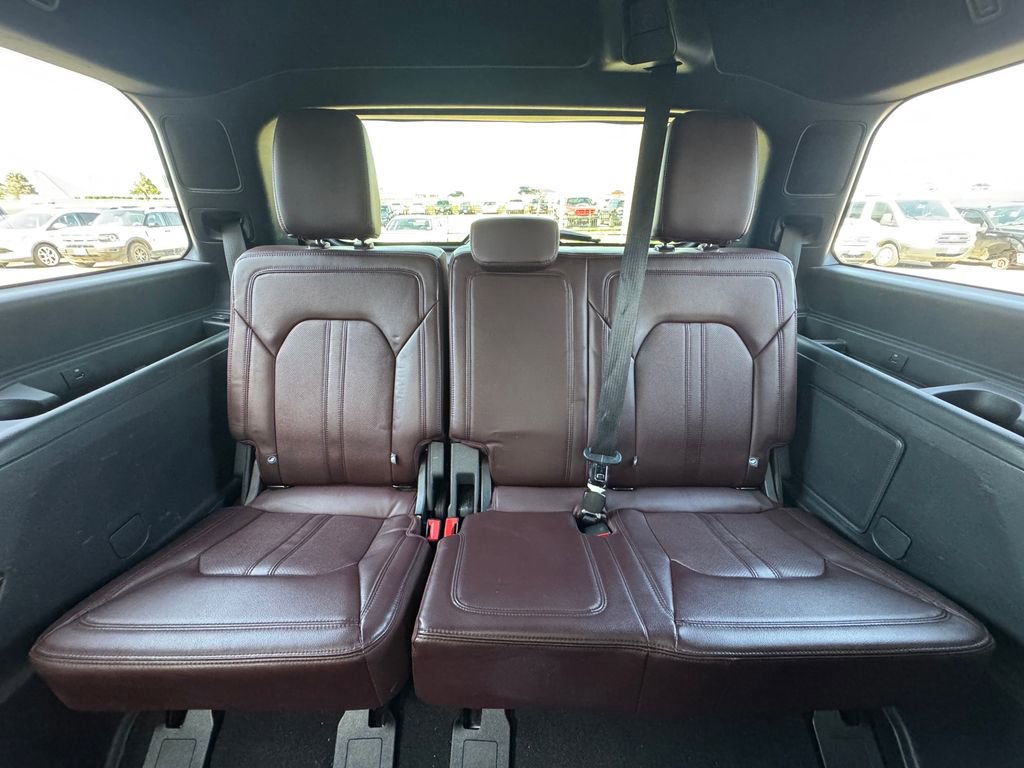 Used 2024 Ford Expedition Limited image 33