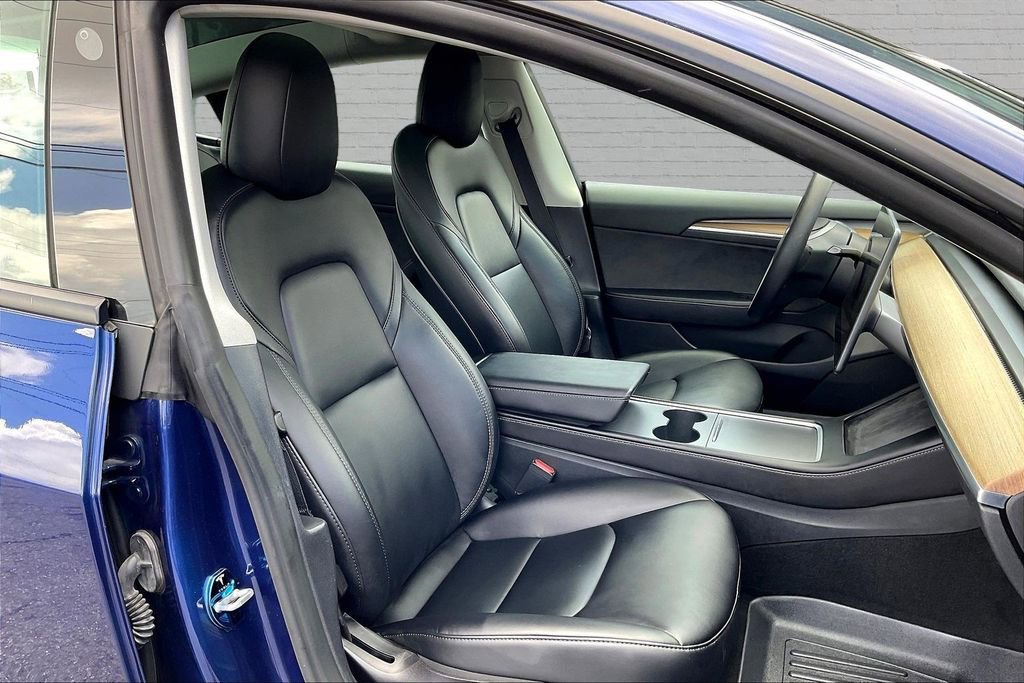 Used 2022 Tesla Model 3 Standard Range RWD image 27