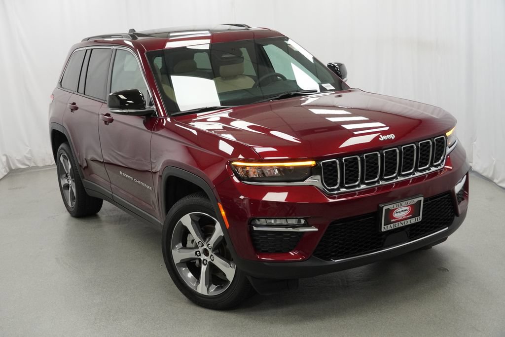Certified 2025 Jeep Grand Cherokee Limited AWD/4WD image 9