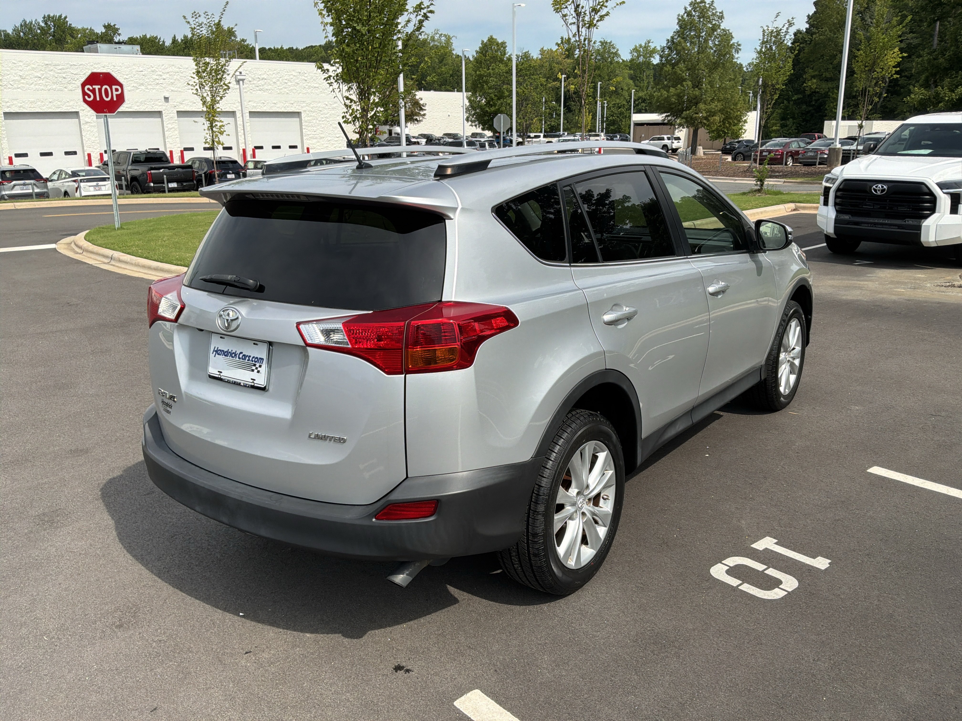 Used 2013 Toyota RAV4 Limited FWD image 10
