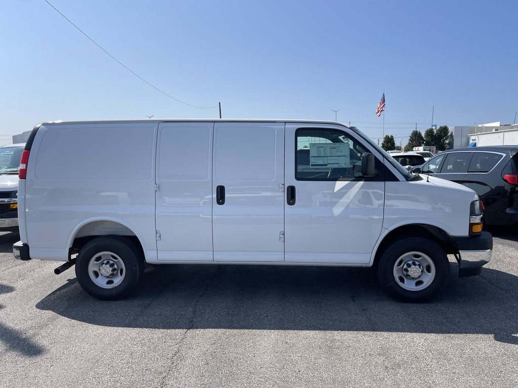 New 2025 Chevrolet Express 2500 w/ Driver Convenience Package RWD image 5