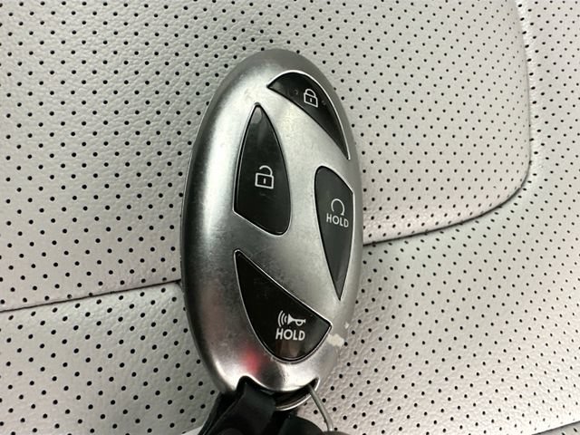 Used 2024 Hyundai Elantra Limited FWD image 18