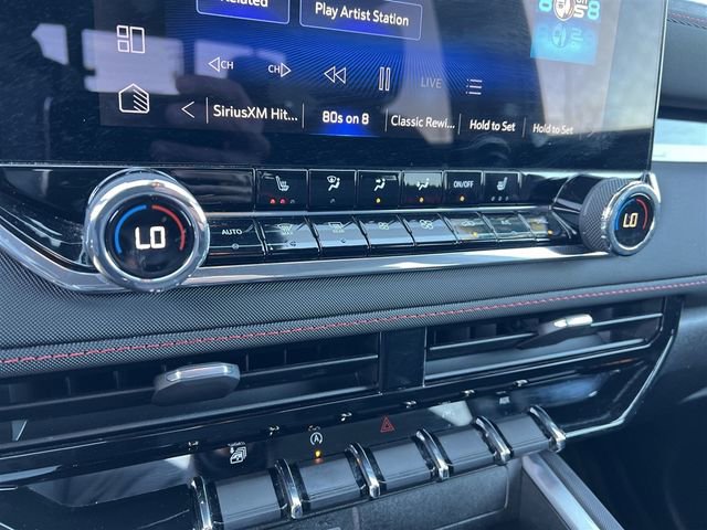 Used 2024 Chevrolet Colorado Z71 w/ Z71 Convenience Package 2 image 21