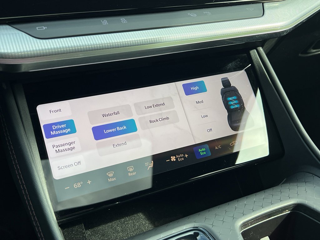 Used 2024 Jeep Wagoneer Launch Edition image 25