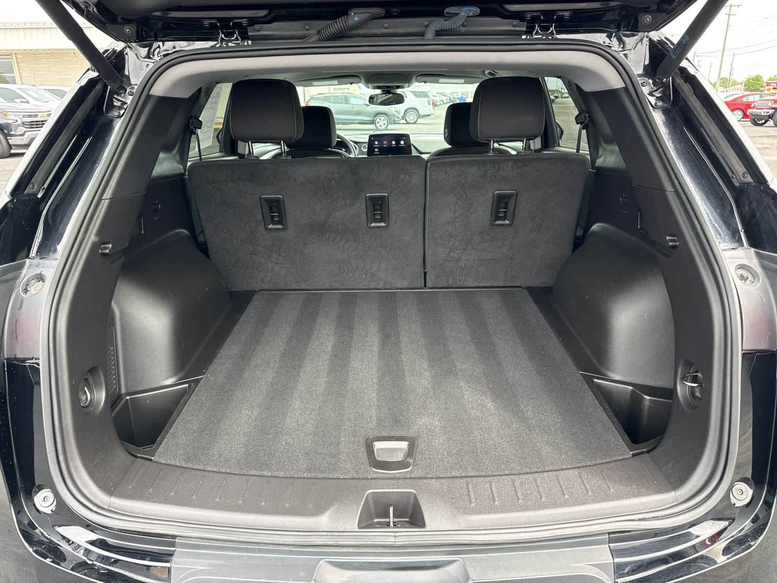 Certified 2025 Chevrolet Blazer LT w/ Convenience Package FWD image 24