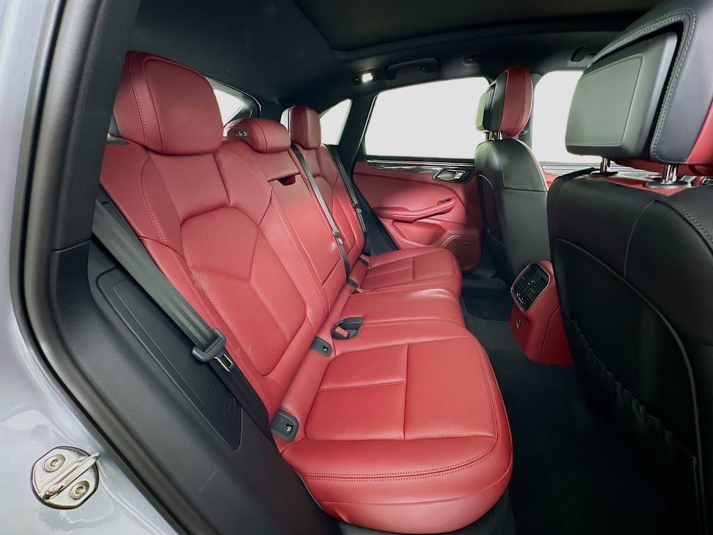 New 2025 Porsche Macan image 29