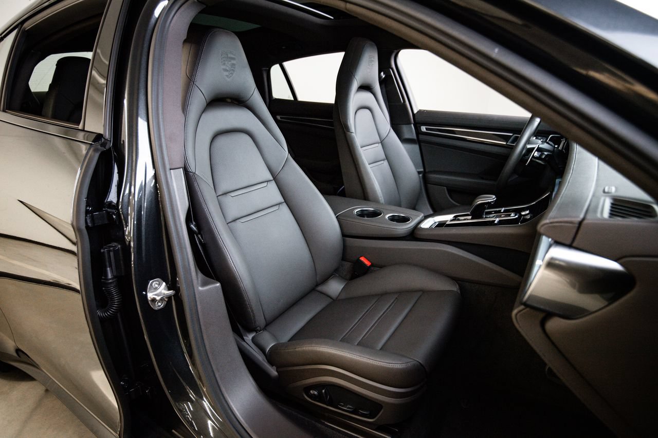 Certified 2023 Porsche Panamera 4 Platinum Edition AWD/4WD image 30
