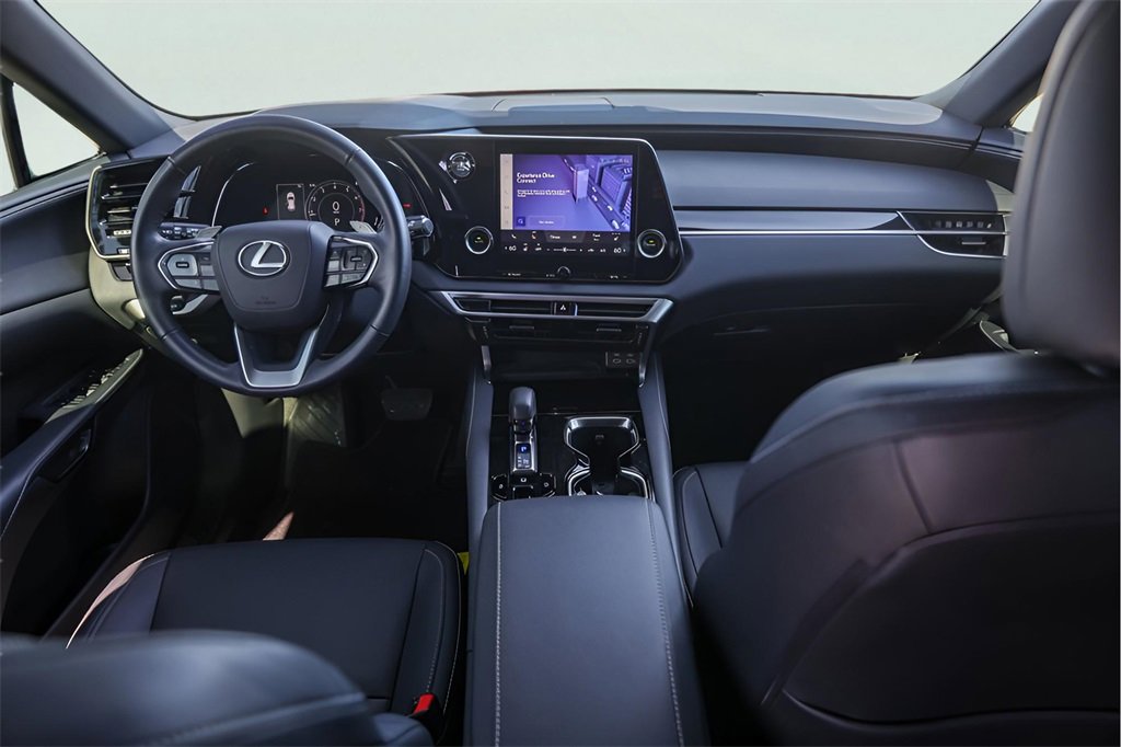 Used 2024 Lexus RX 350 FWD w/ Technology Package image 28