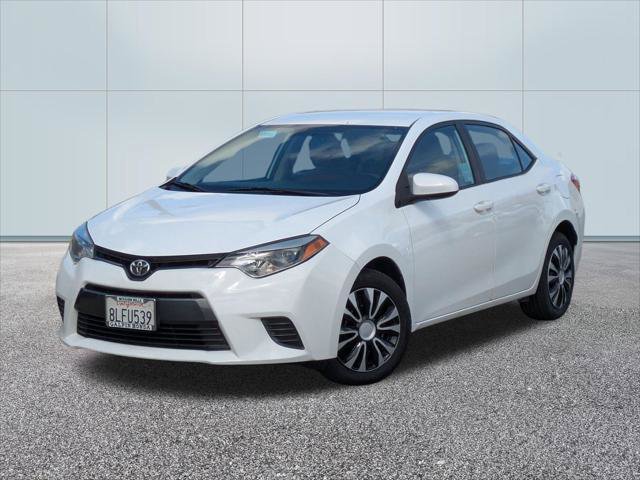 Used 2015 Toyota Corolla LE FWD image 1