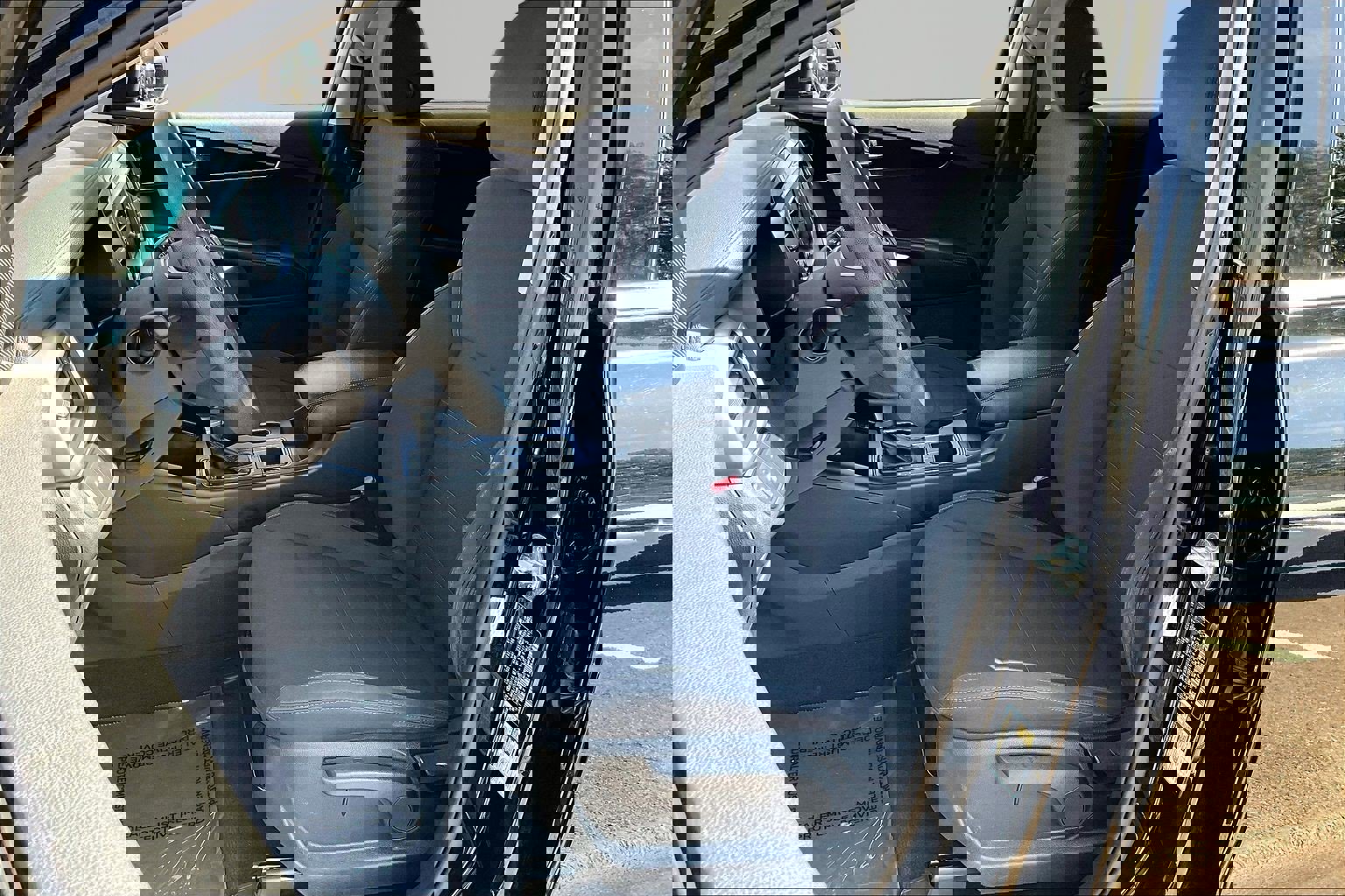 Used 2020 Kia Sorento LX image 21