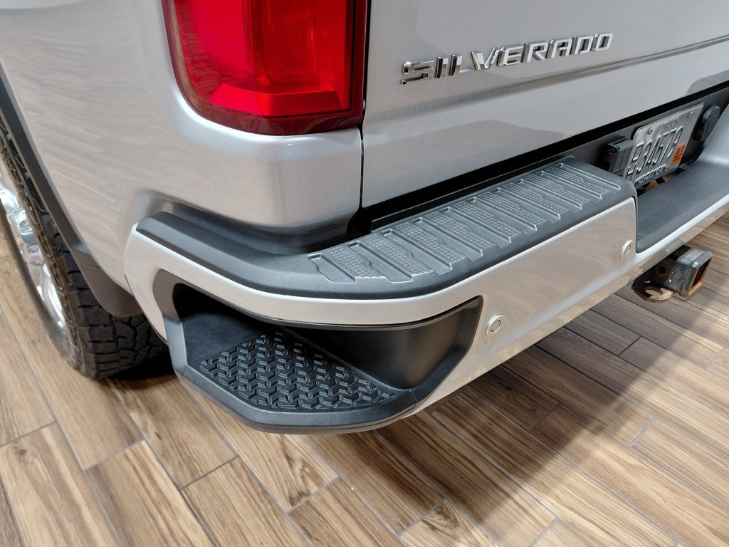 Used 2022 Chevrolet Silverado 2500 High Country AWD/4WD image 32