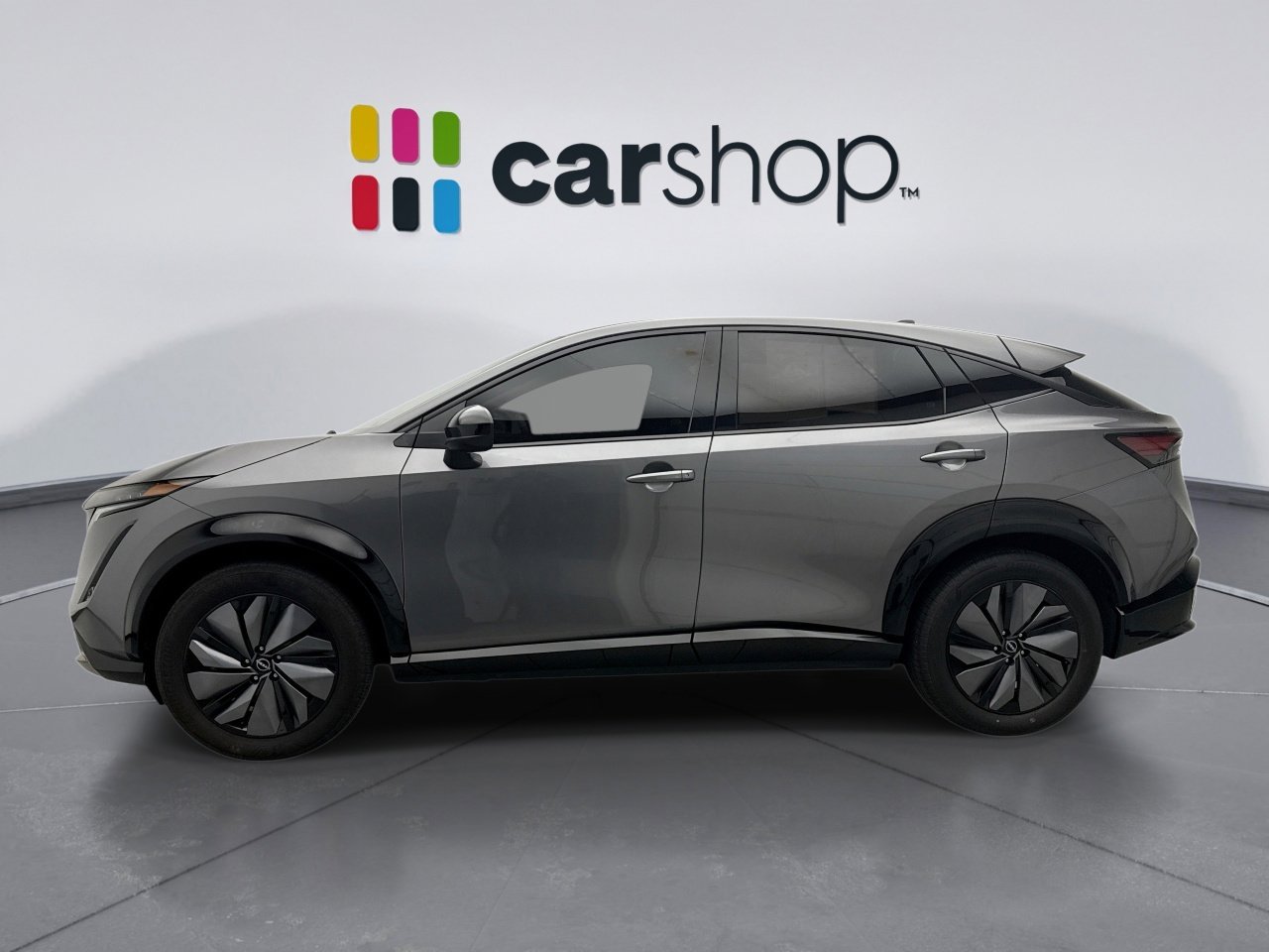 Used 2023 Nissan Ariya AWD image 2