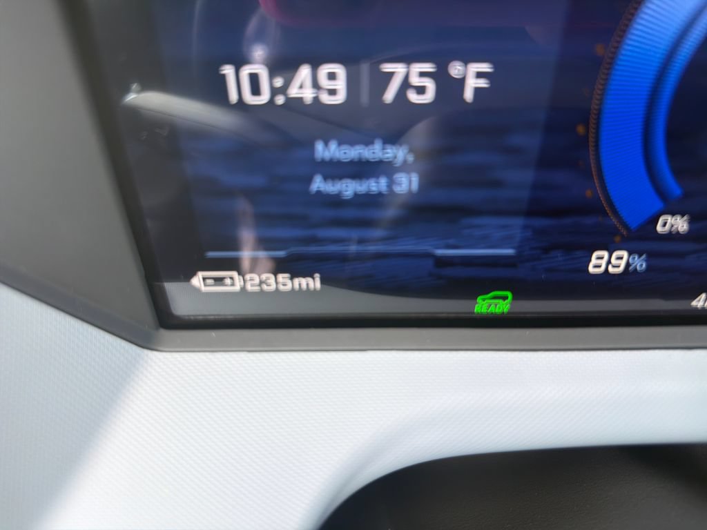 New 2027 Chevrolet Bolt LT w/ Comfort Package FWD image 17