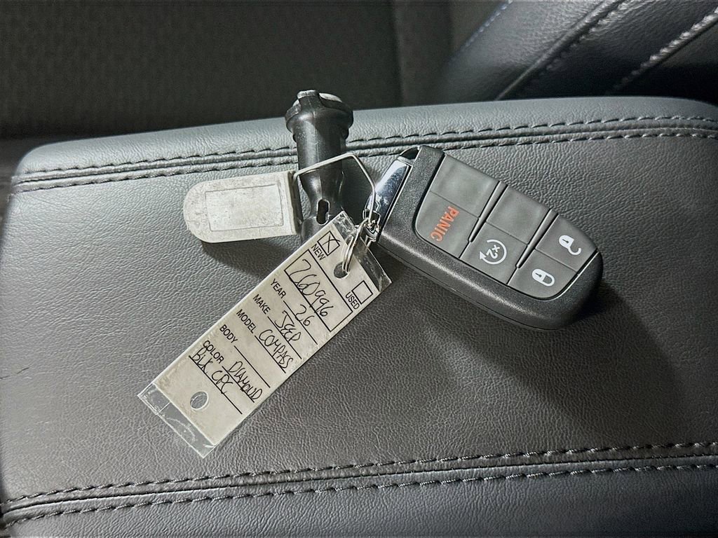 New 2026 Jeep Compass Latitude image 20