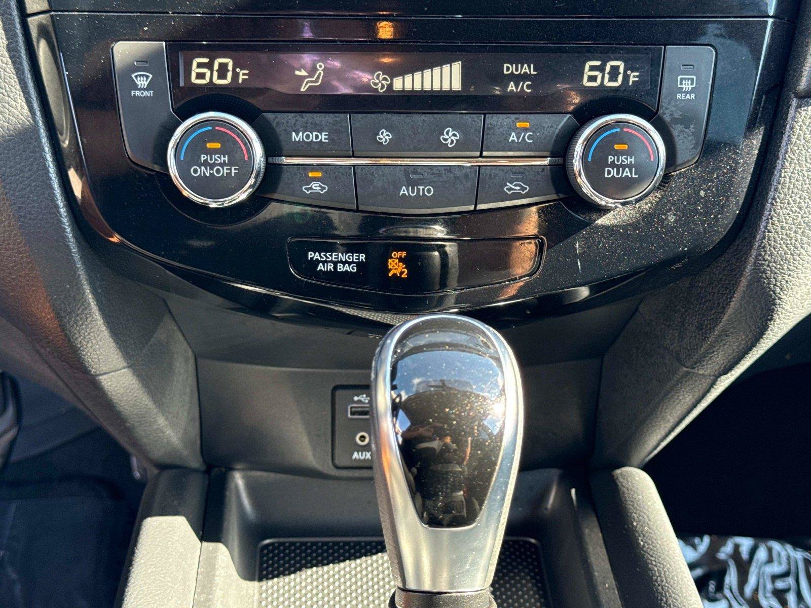 Used 2017 Nissan Rogue SV FWD image 24