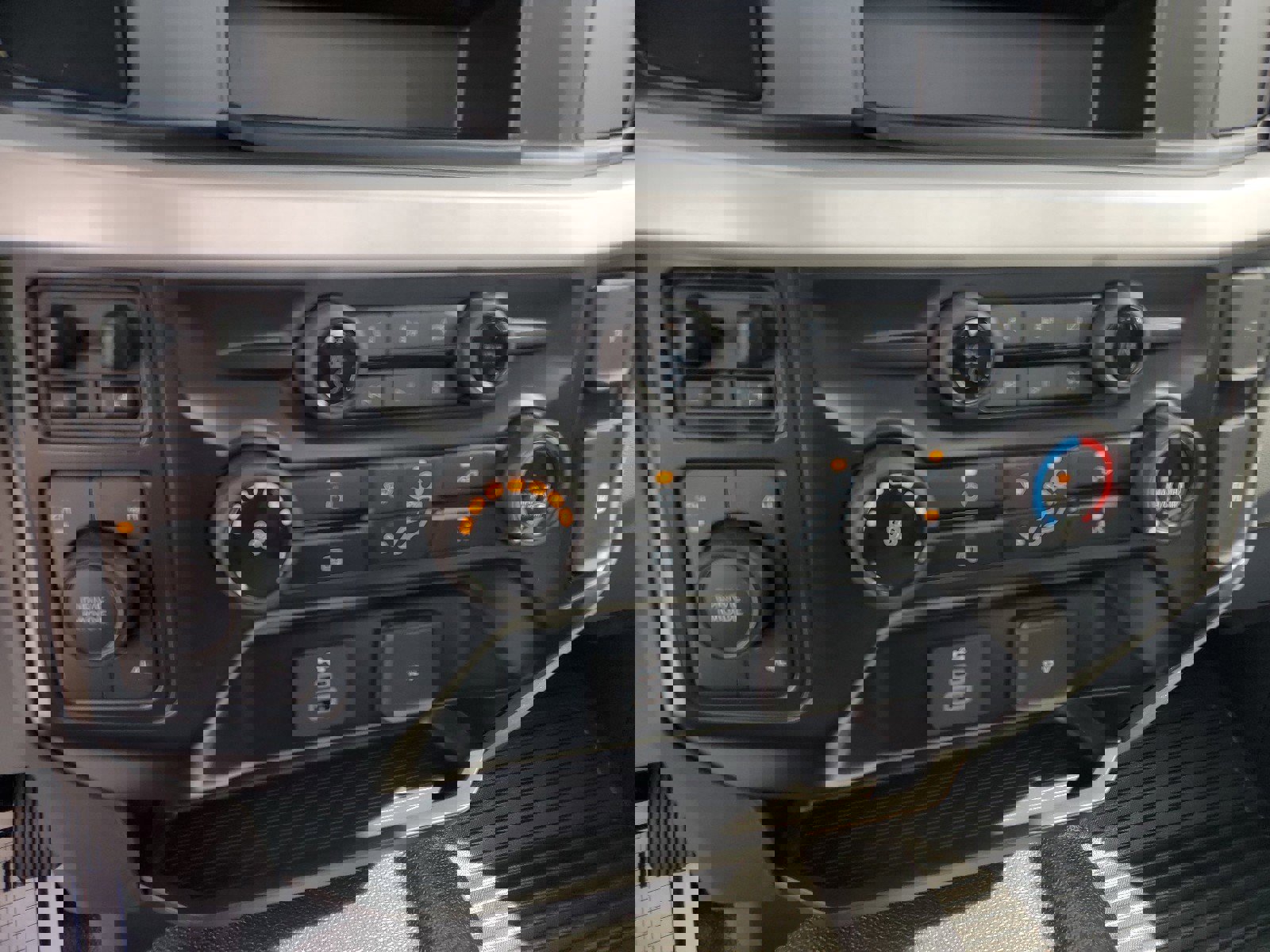 New 2024 Ford F350 XL w/ XL Chrome Package image 15