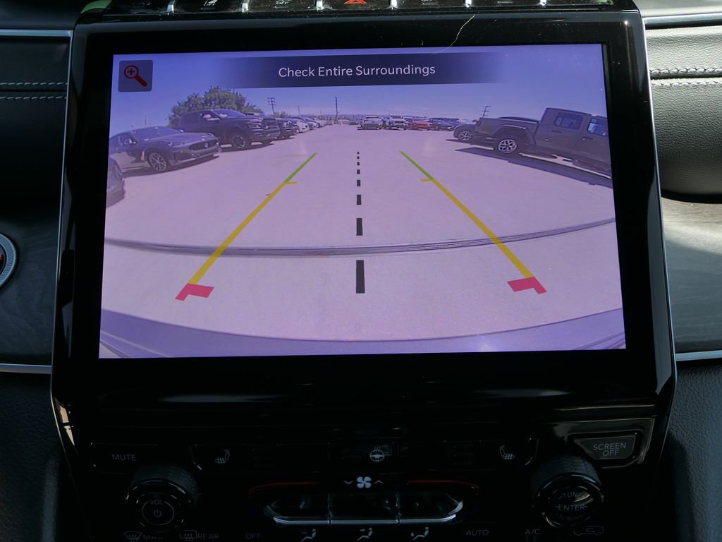 New 2025 Jeep Grand Cherokee Limited w/ Black Appearance Package image 16