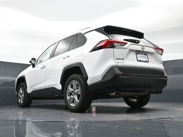 Used 2022 Toyota RAV4 XLE w/ Convenience Package image 39