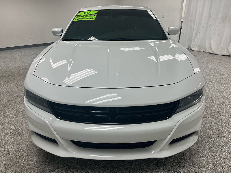 Used 2022 Dodge Charger SXT image 2