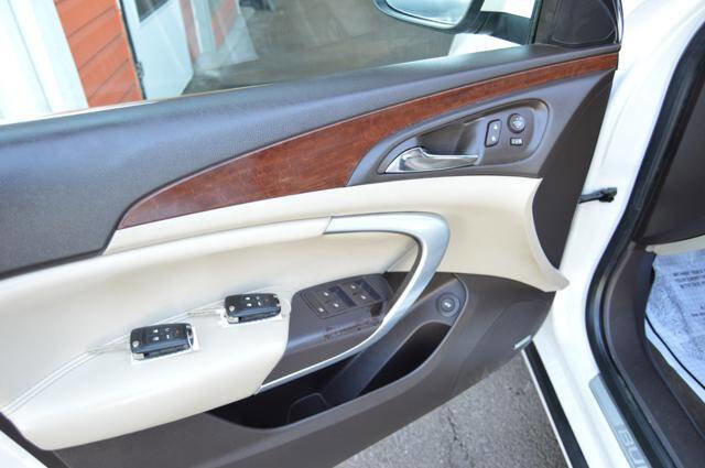 Used 2016 Buick Regal Premium w/ Driver Confidence Package #1 FWD image 51