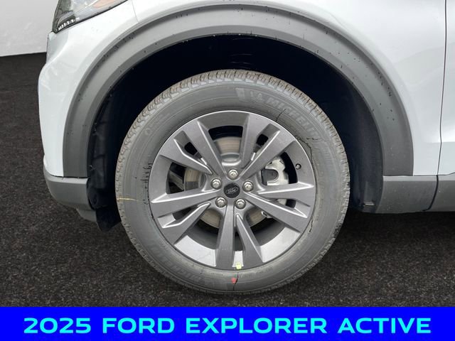 New 2025 Ford Explorer Active w/ Active Comfort Package image 14