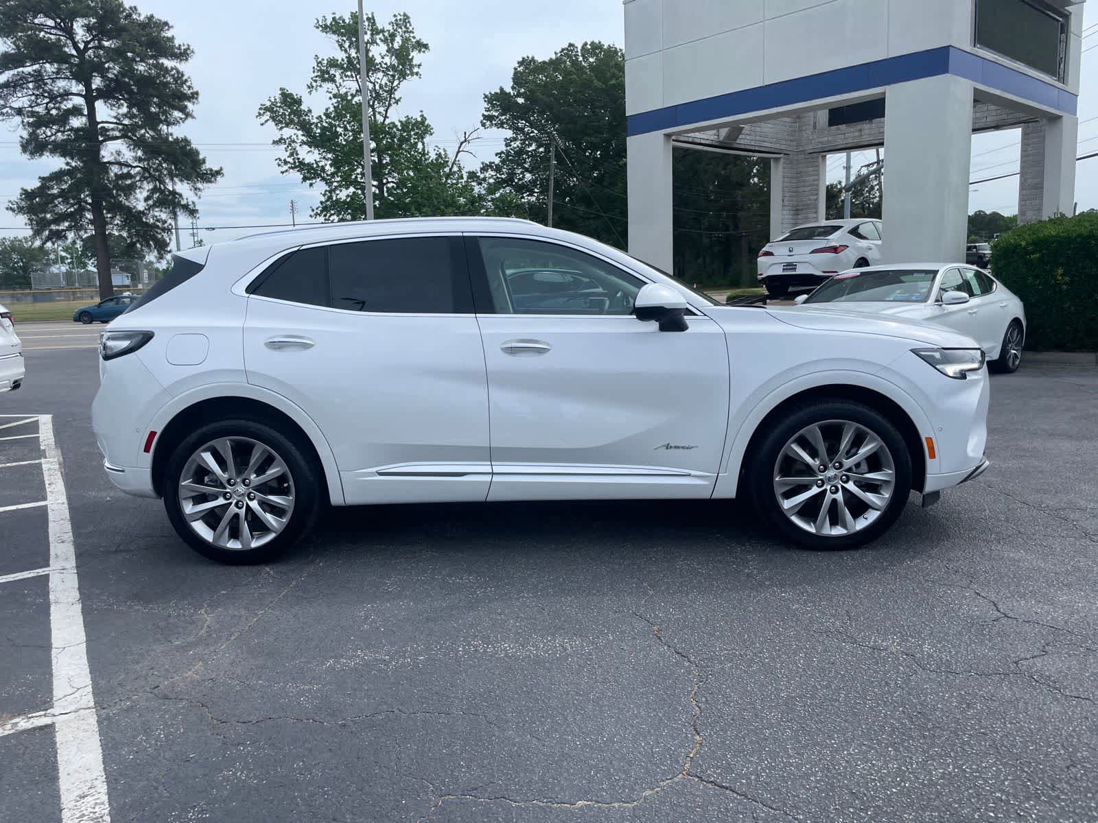 Used 2023 Buick Envision Avenir AWD/4WD image 6