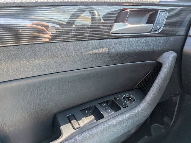 Used 2019 Hyundai Sonata Limited FWD image 29
