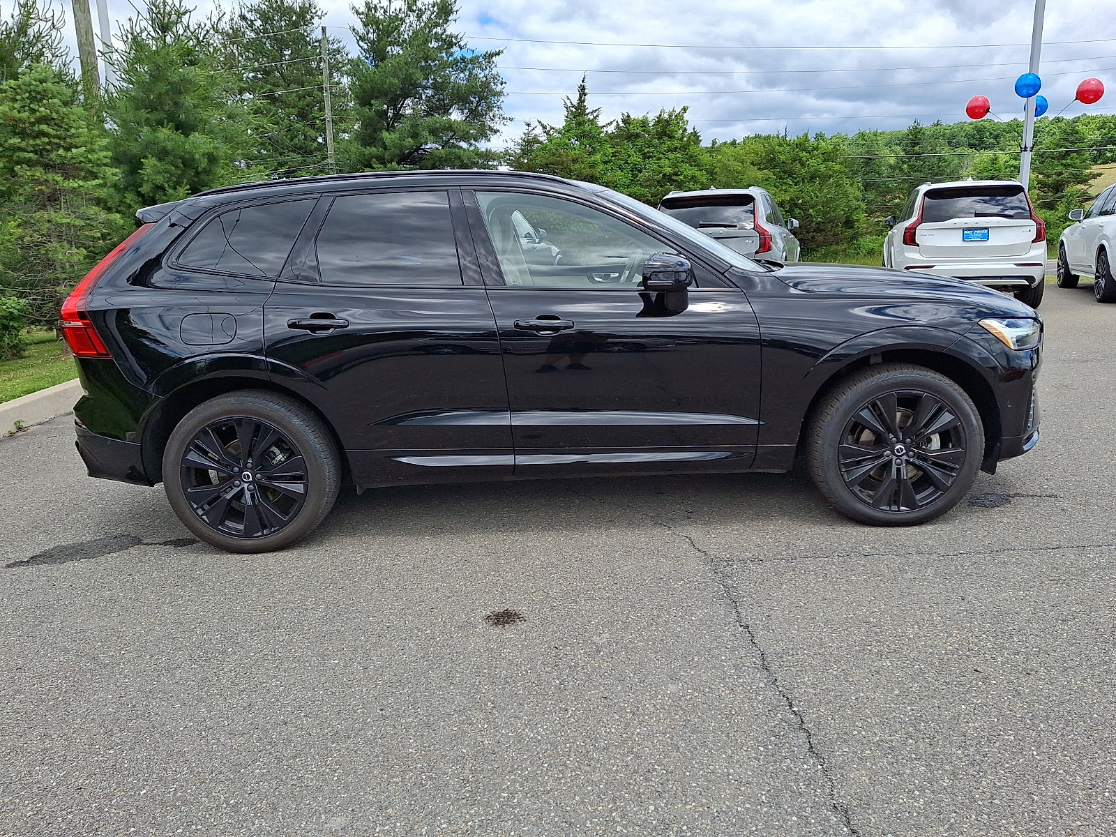 Certified 2023 Volvo XC60 B5 Ultimate w/ Climate Package AWD/4WD image 7