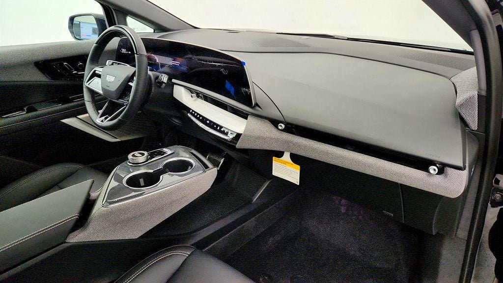 Used 2026 Cadillac Optiq Luxury 1 AWD/4WD image 25