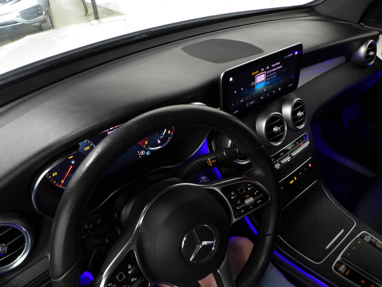 Used 2020 Mercedes-Benz GLC 300 image 22