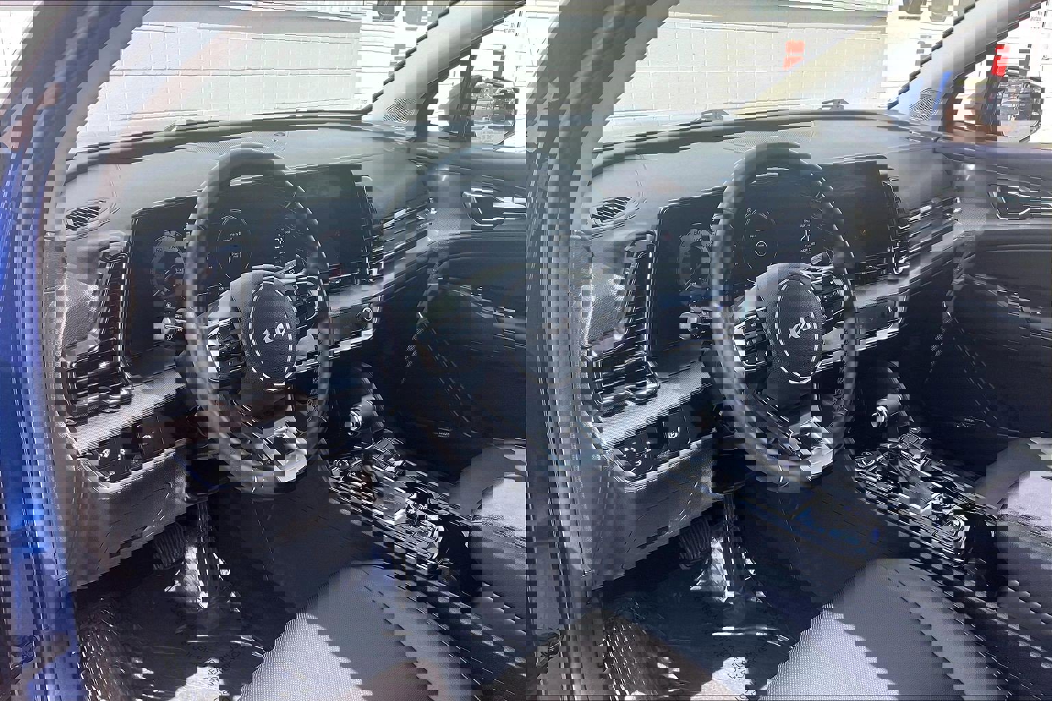 Used 2023 Kia Sportage SX FWD image 18