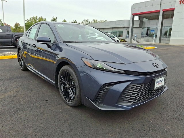 New 2026 Toyota Camry SE image 2