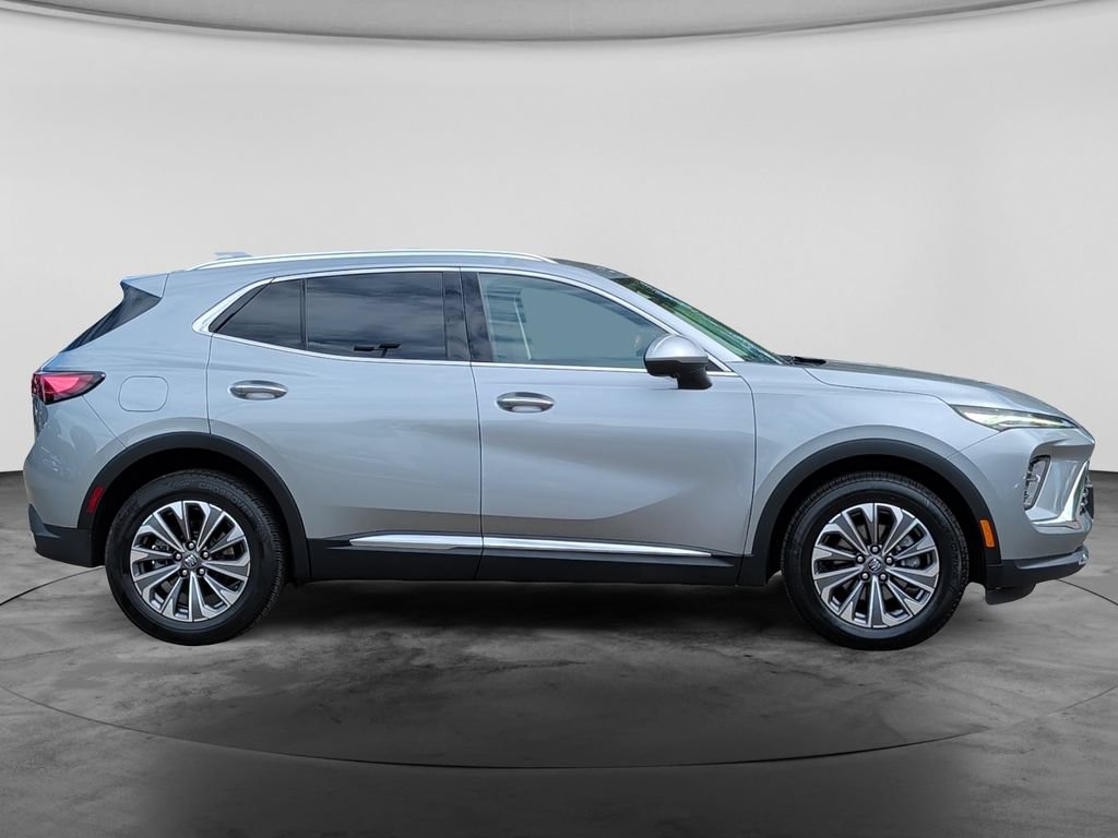 Used 2024 Buick Envision Preferred AWD/4WD image 8