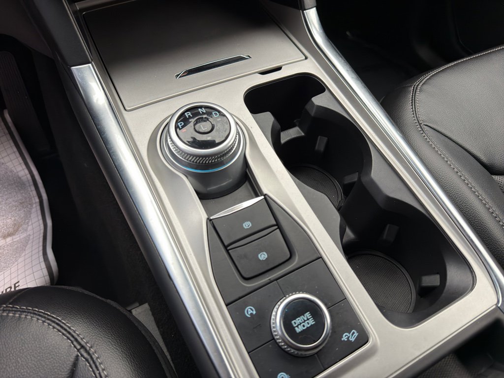 Used 2023 Ford Explorer Limited image 21