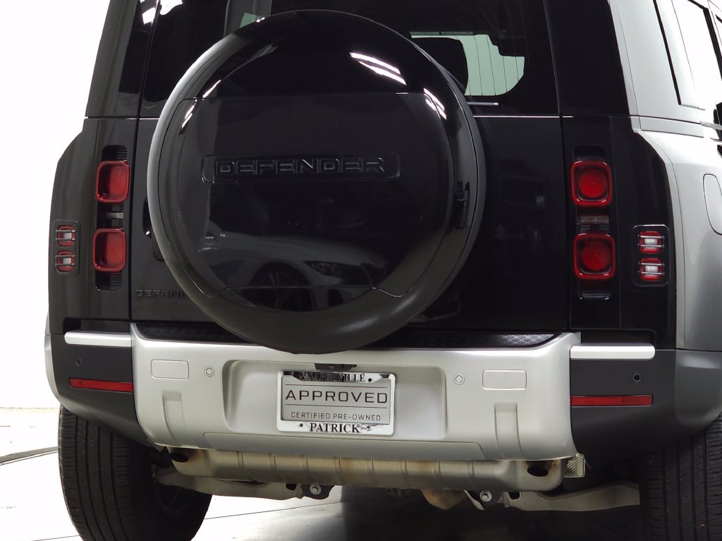 Certified 2025 Land Rover Defender 110 S AWD/4WD image 7