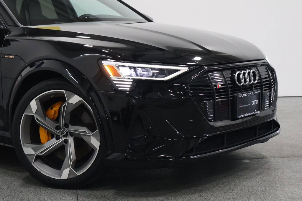 Used 2023 Audi e-tron S Premium Plus w/ Black Optic Package AWD/4WD image 3