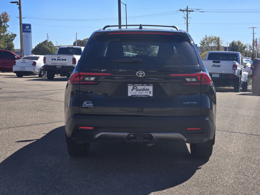 Used 2024 Toyota Grand Highlander AWD image 4