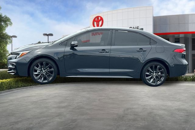Certified 2025 Toyota Corolla SE FWD image 9
