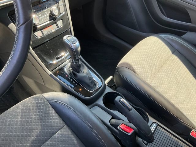 Used 2021 Buick Encore Preferred image 15