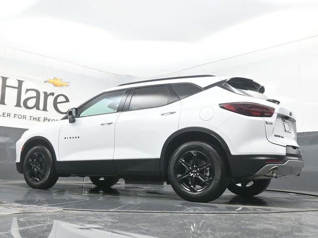 New 2025 Chevrolet Blazer LT w/ Midnight/Sport Edition image 33