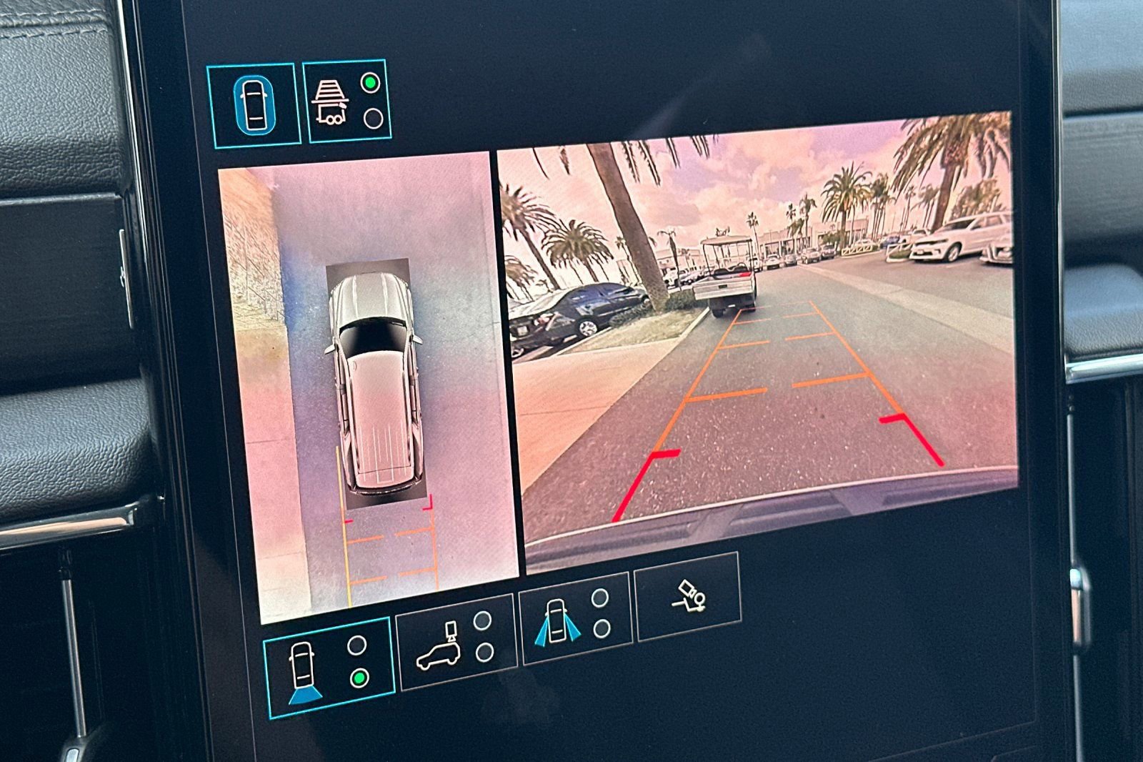 Certified 2025 GMC Yukon Denali image 21