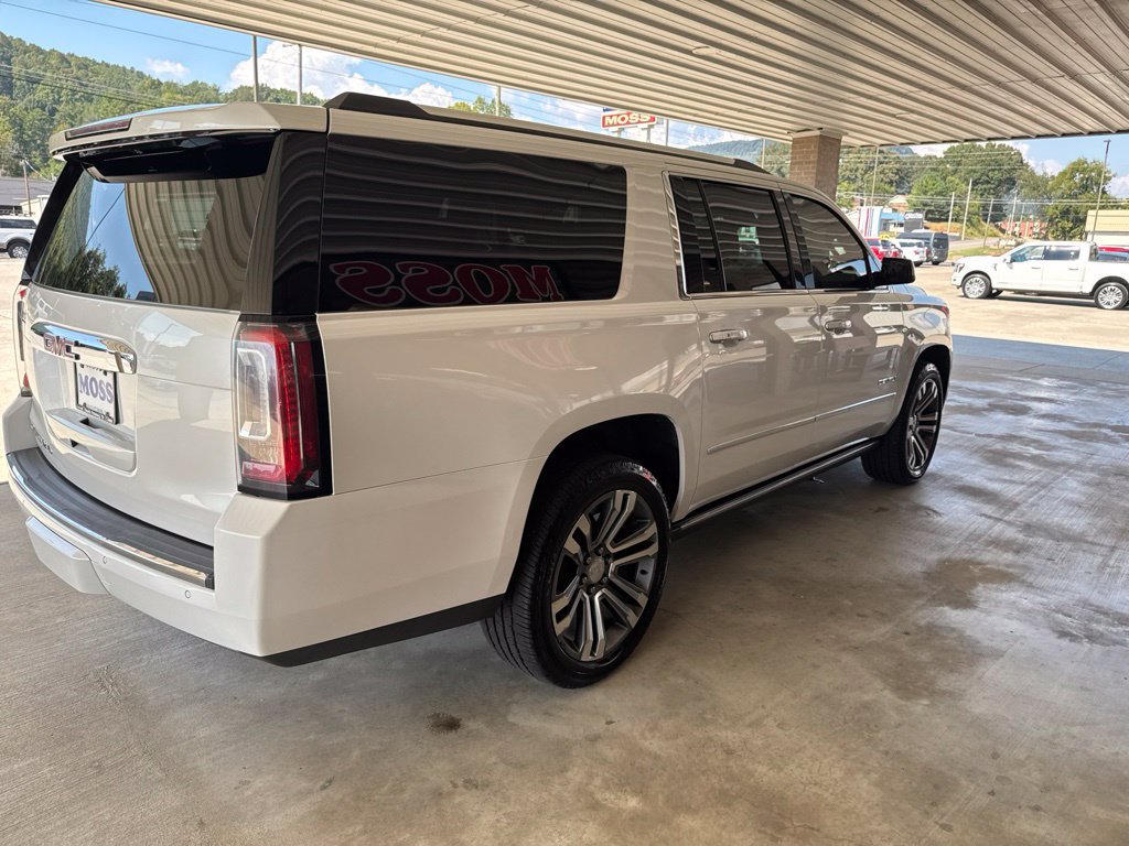Used 2018 GMC Yukon XL Denali w/ Denali Ultimate Package AWD/4WD image 4